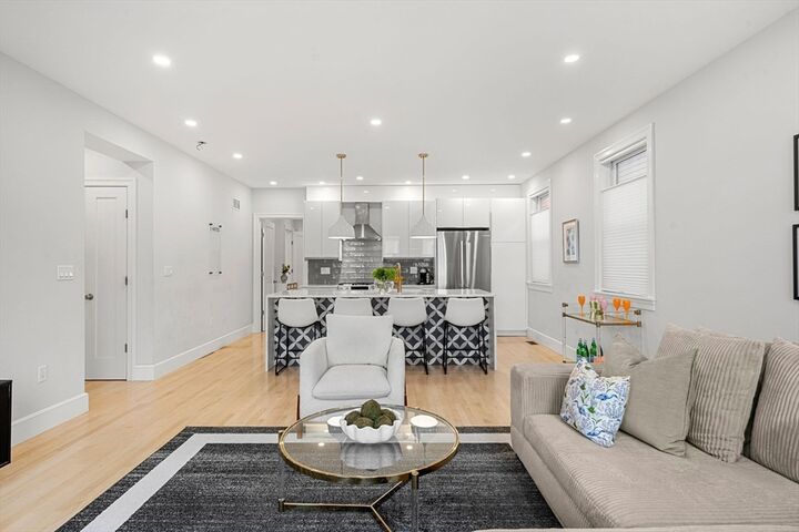 Property Photo: 539-543 E 3rd 302 MA 02127
