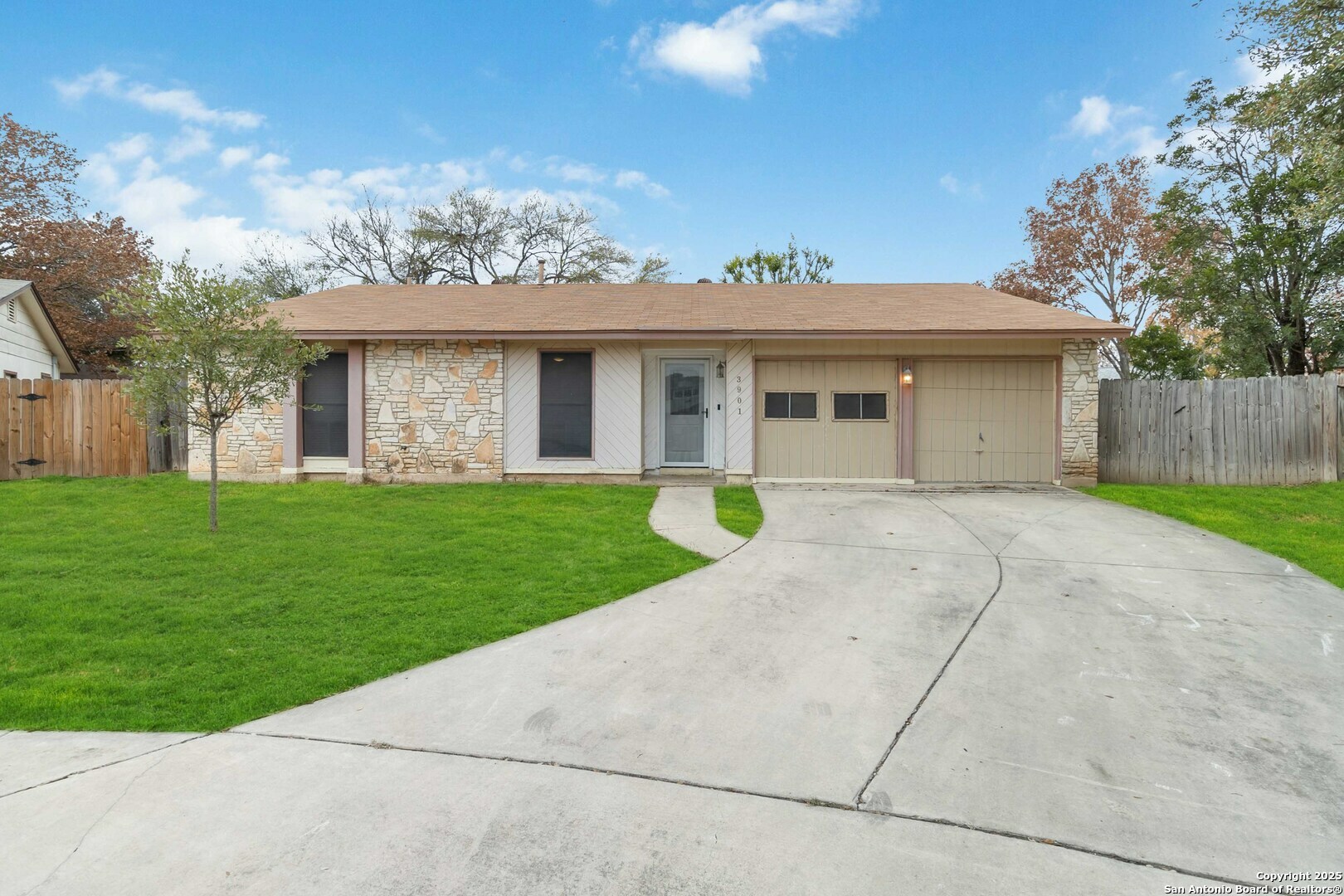 3901 Pipers Haven  San Antonio TX 78251 photo