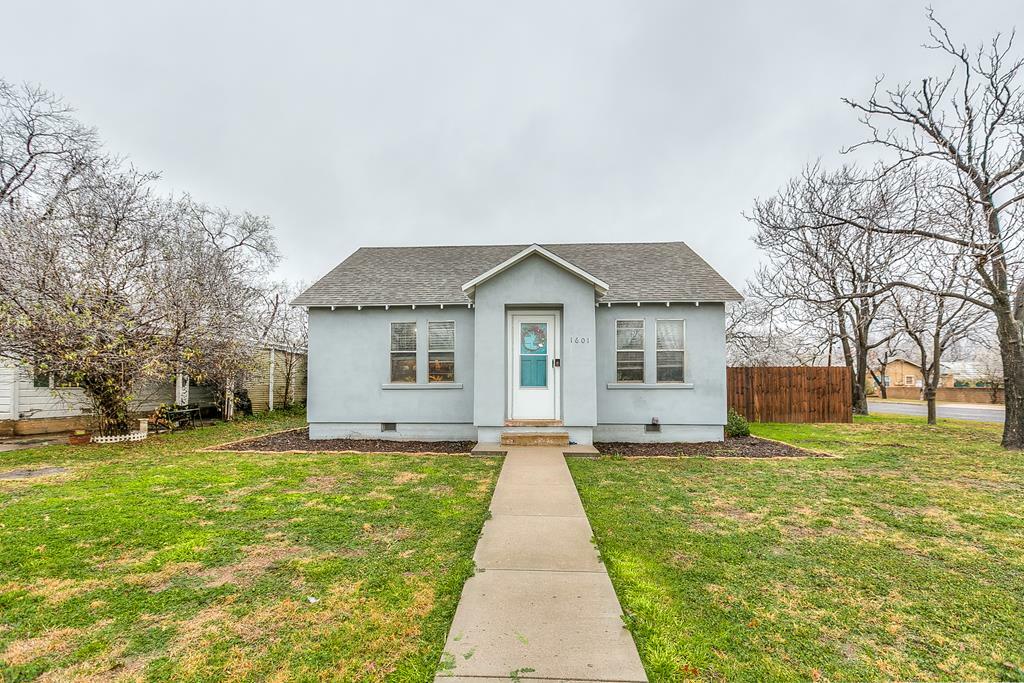 1601 S Van Buren St  San Angelo TX 76901 photo