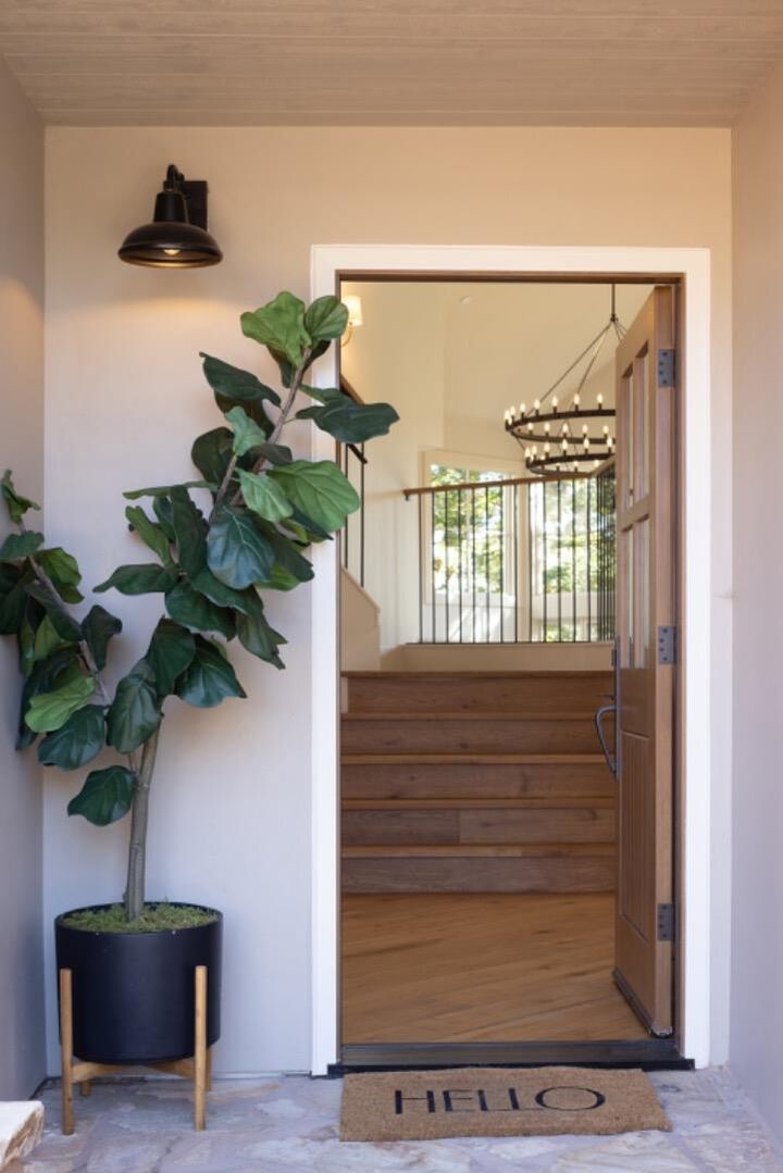 Property Photo: 4 Oak Knoll Way CA 93921