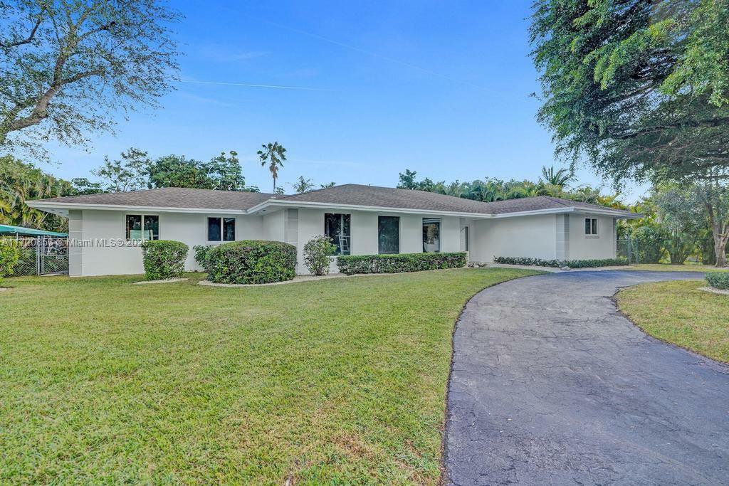 Property Photo:  13945 SW 74th Ave N/A  FL 33158 