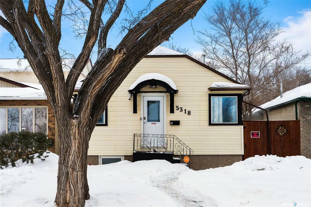 Photo de la propriété:  5318 Dewdney Avenue  SK S4T 1C3 