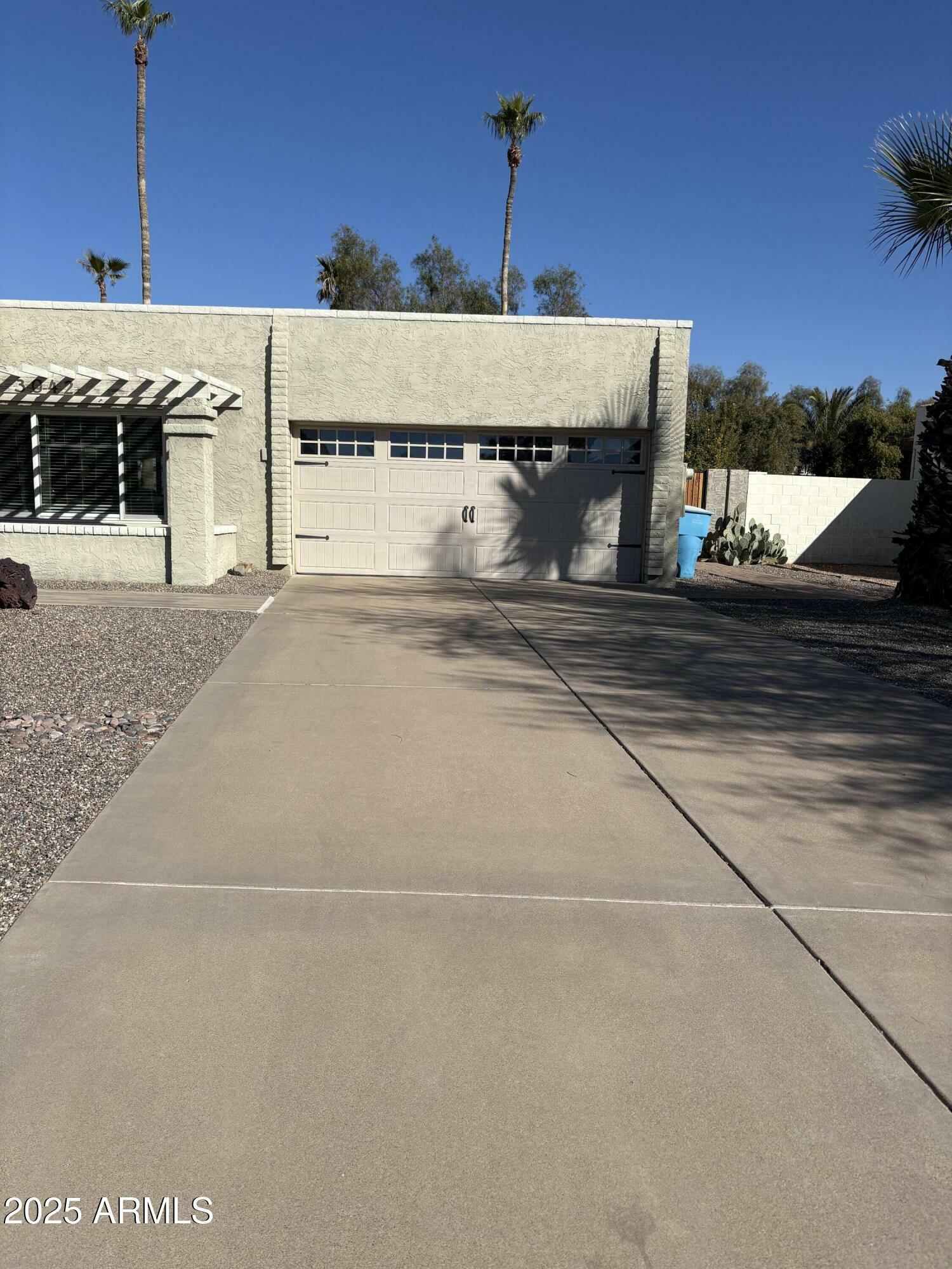 Property Photo: 3042 E Hillery Drive AZ 85032