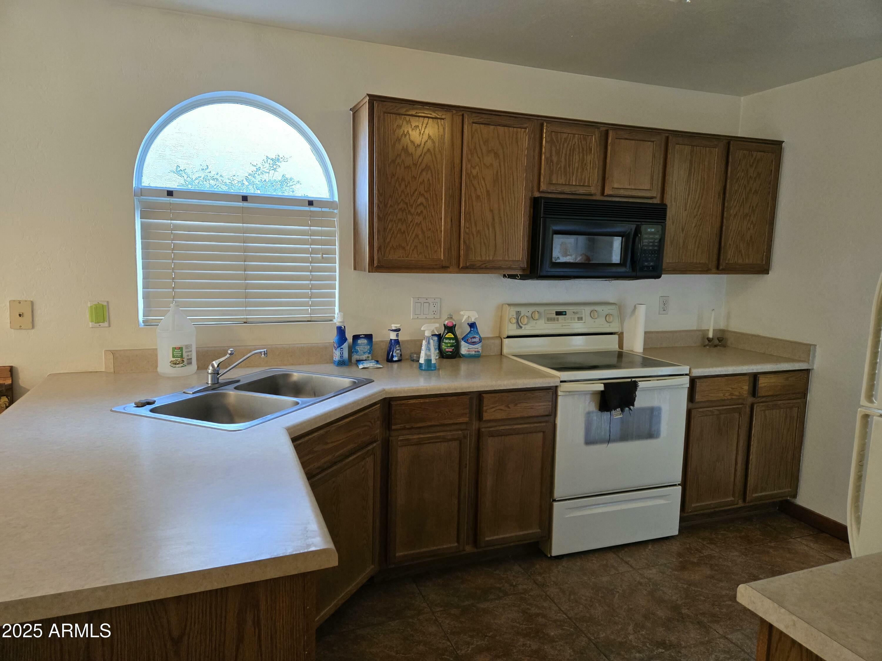 Property Photo:  1244 S Portland Avenue  AZ 85296 