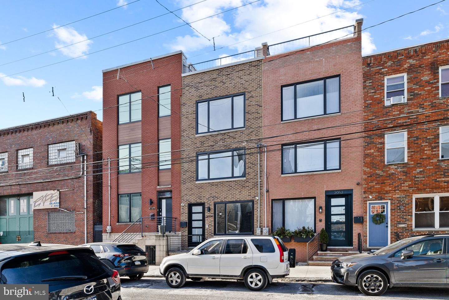 Property Photo:  2054 E Sergeant Street  PA 19125 