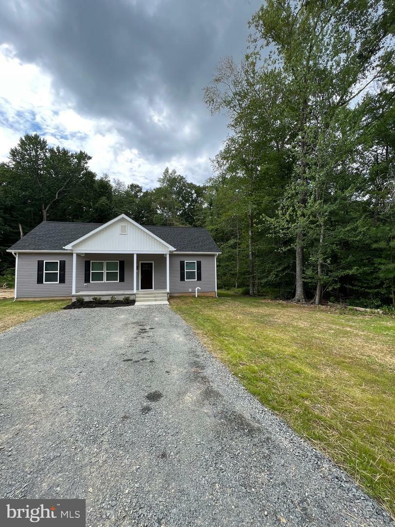 Property Photo: 334 Shorewood Drive VA 22443