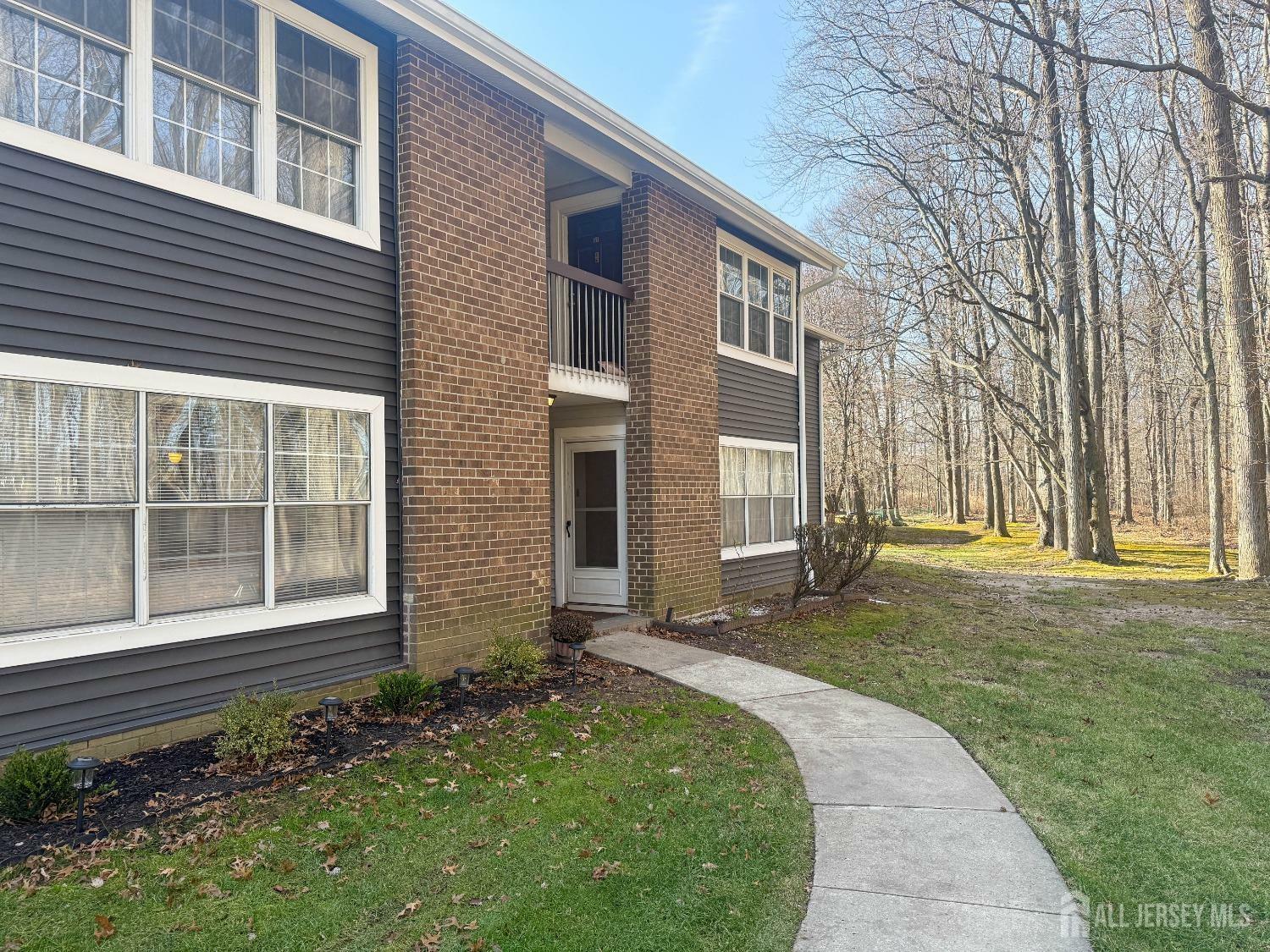 Property Photo:  59 Pennsylvania Way  NJ 08902 