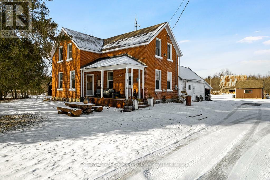 Property Photo:  11768 Highway 7  ON K7C 0C5 