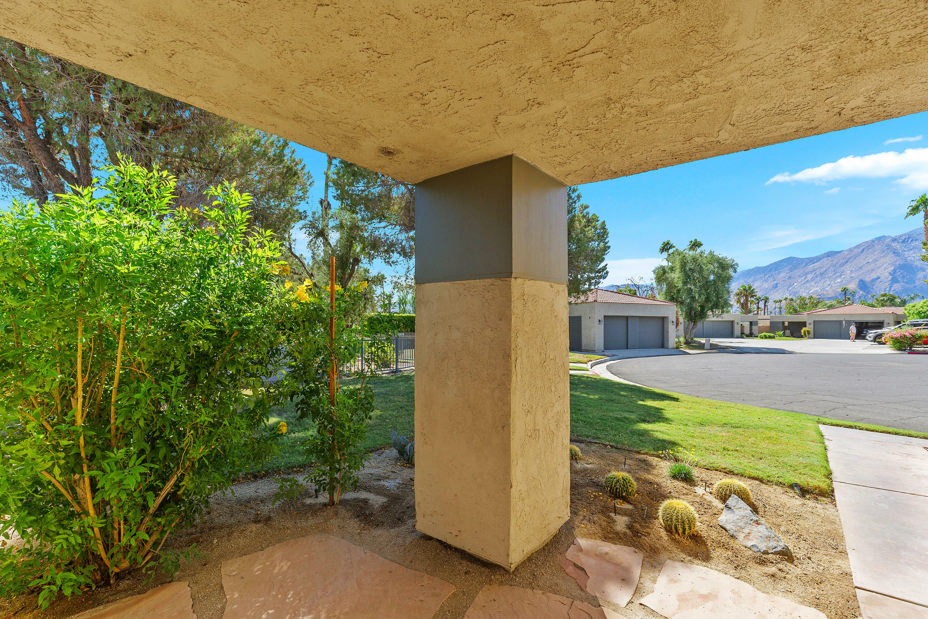 Property Photo:  1280 Sunflower Lane  CA 92262 