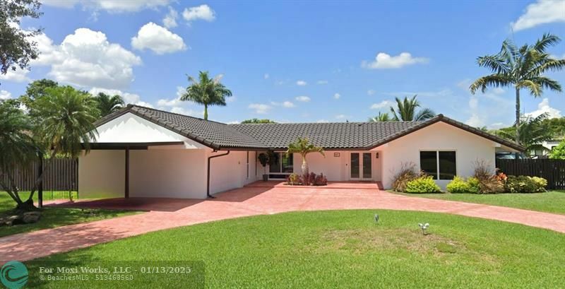 Property Photo:  481 W Tropical Way  FL 33317 