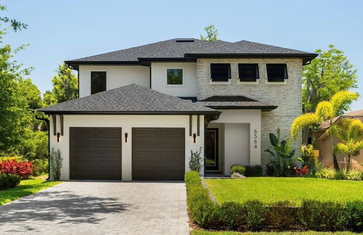 Property Photo: 6564 Lagoon Street FL 34786
