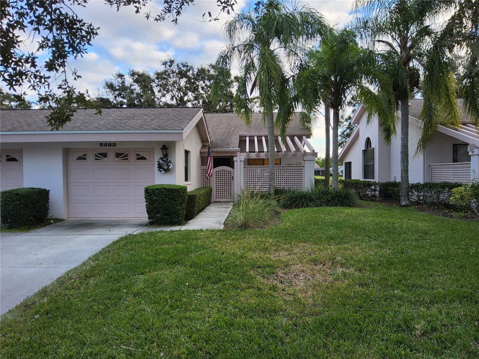 5492 Hampstead Heath 11  Sarasota FL 34235 photo