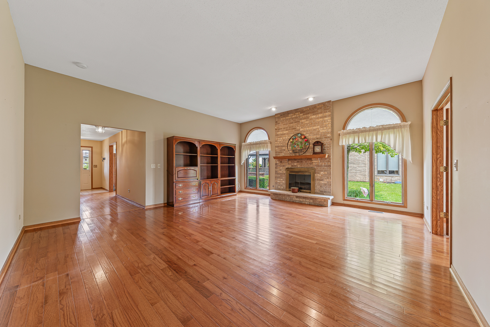 Property Photo:  1910 Foxwood Drive  IL 60451 