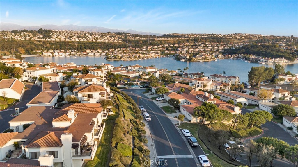 27704 Campanet 31  Mission Viejo CA 92692 photo