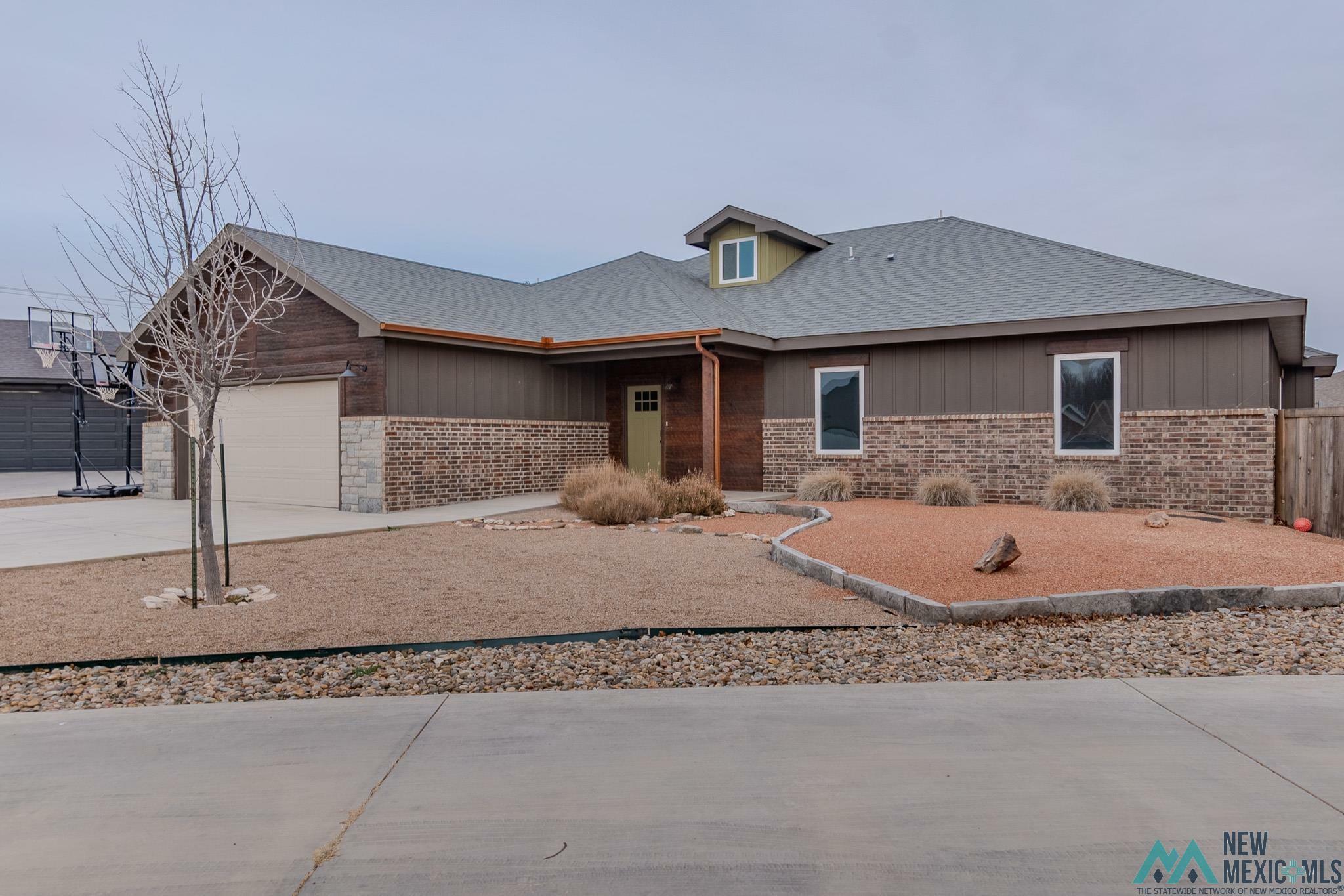 Property Photo:  105 Blaine Circle  NM 88101 