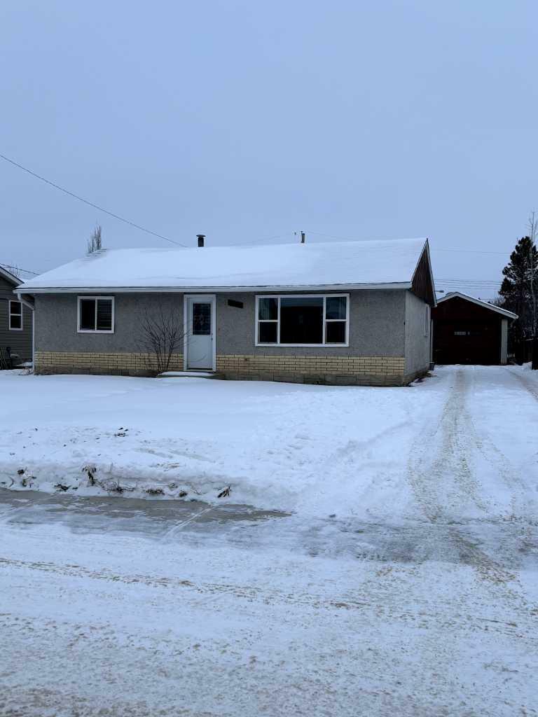 Property Photo: 5110 46 Avenue AB T0E 1N0