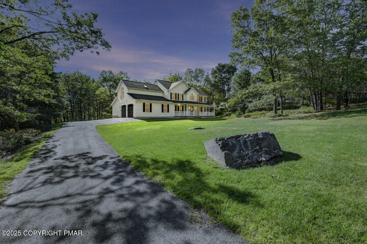 Property Photo:  20 Patten Circle  PA 18210 