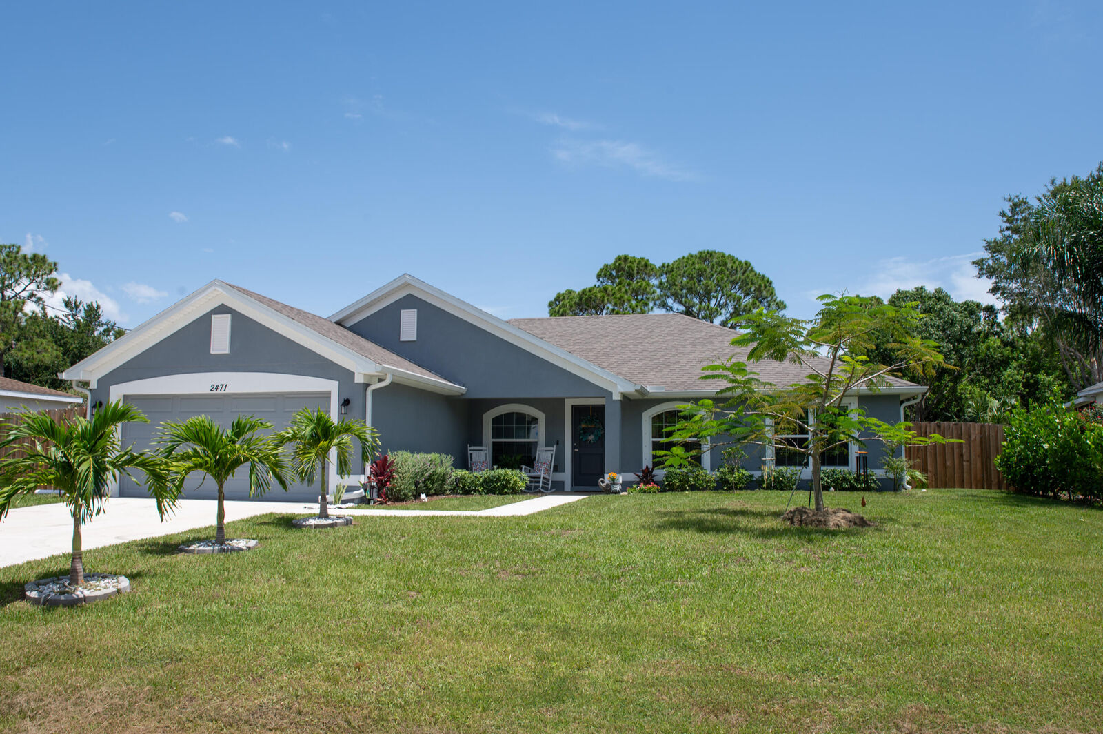 Property Photo:  2471 SE Gillette Avenue  FL 34952 