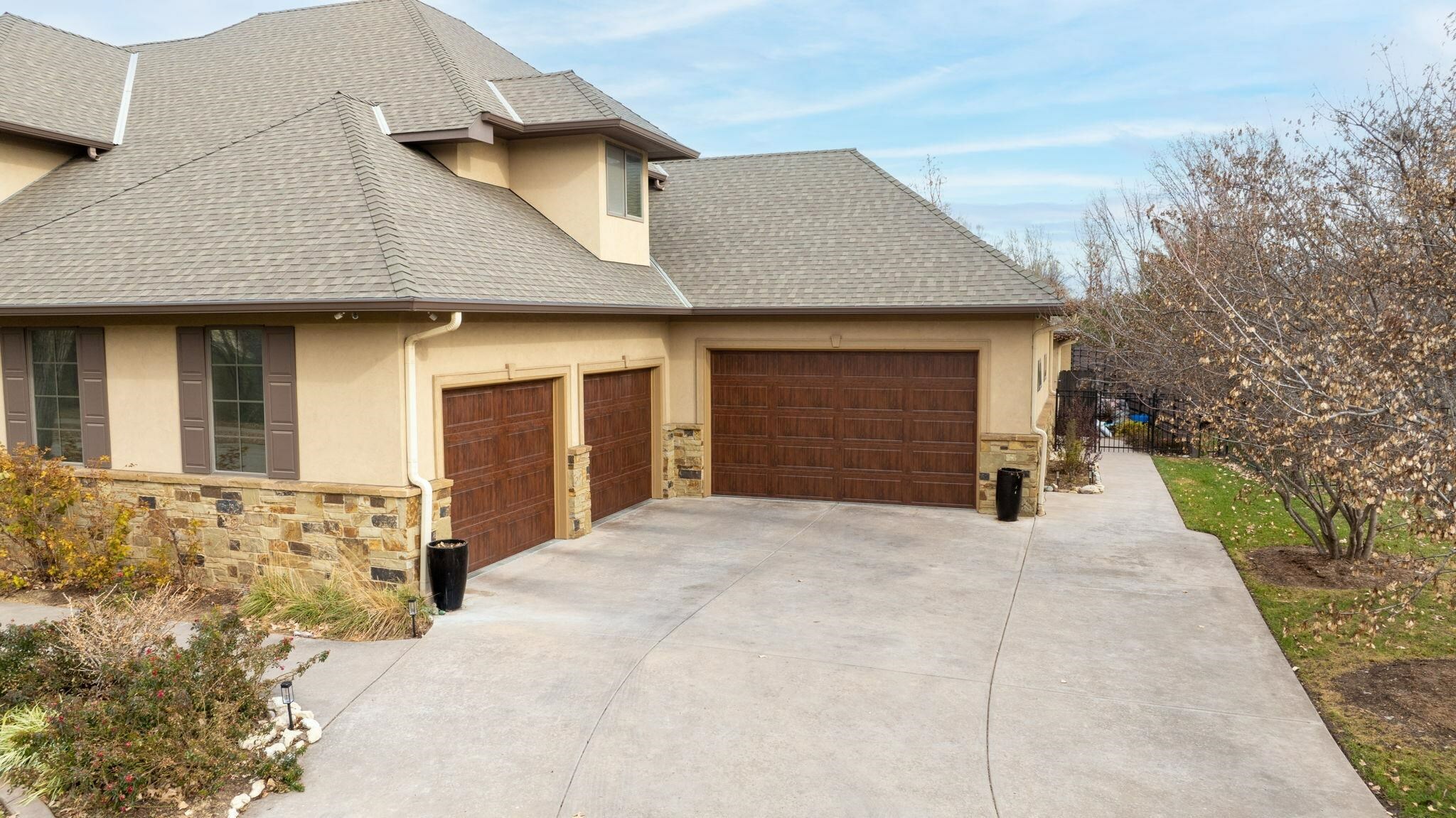 Property Photo:  9512 W Moss Rose St  KS 67101 