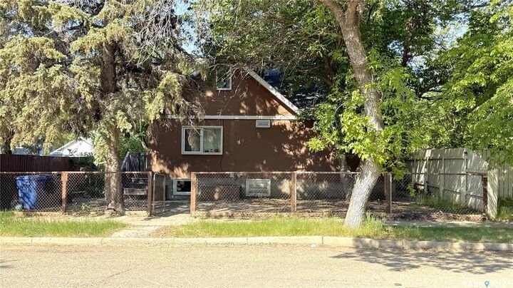 1271 107th Street  North Battleford SK S9A 1Z4 photo
