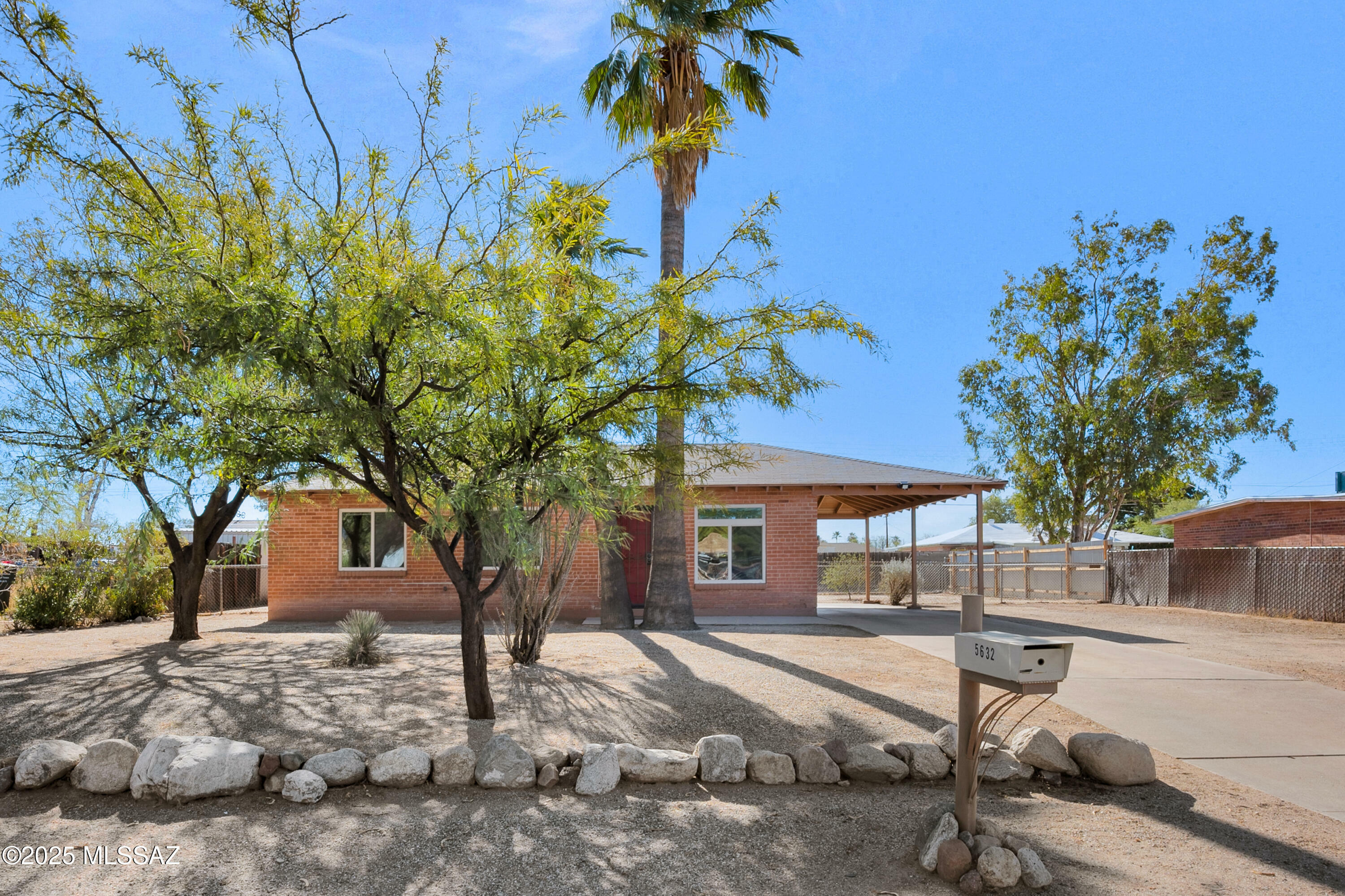 Property Photo:  5632 E 32nd Street  AZ 85711 