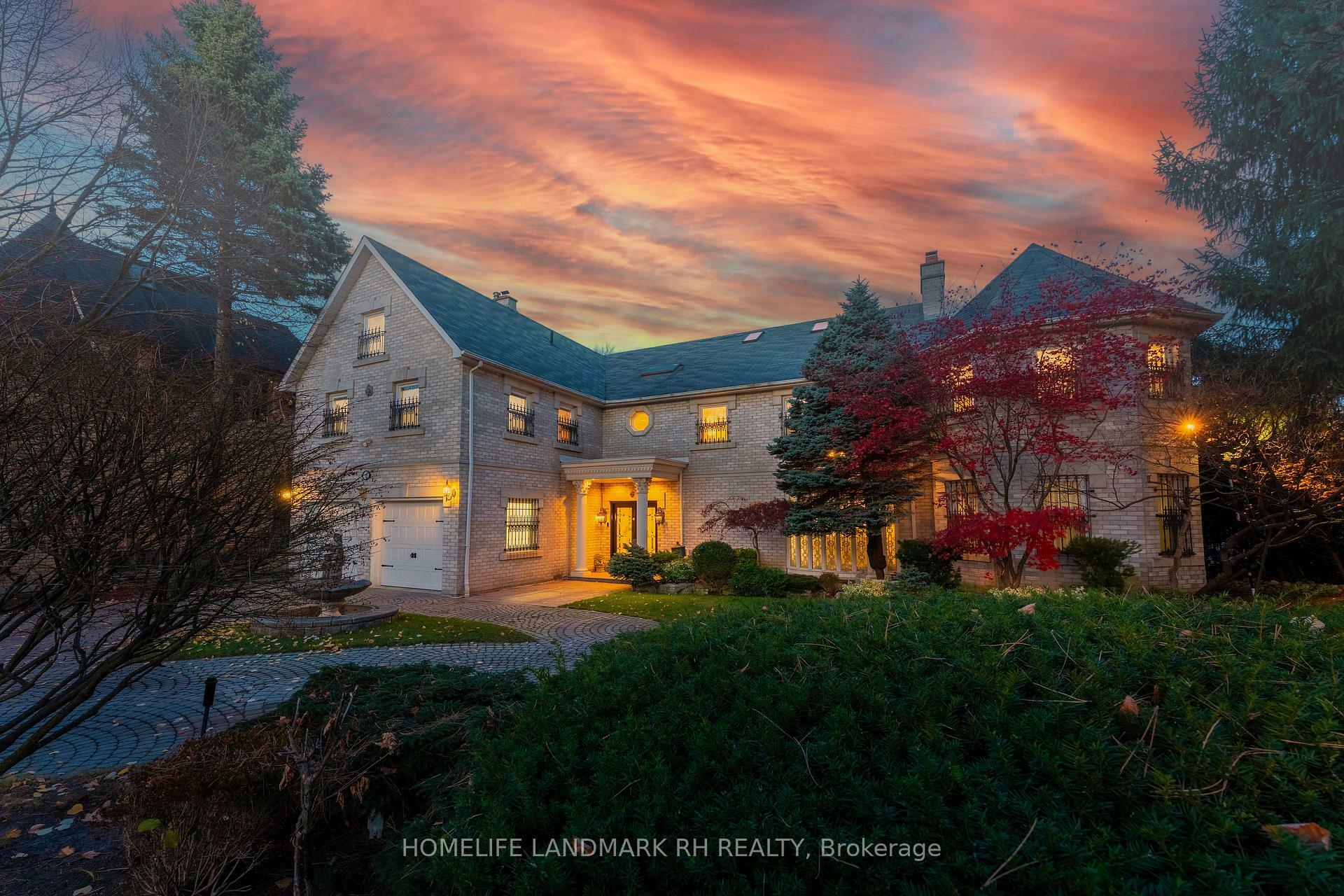 Property Photo: 31 Arjay Crescent ON M2L 1C6