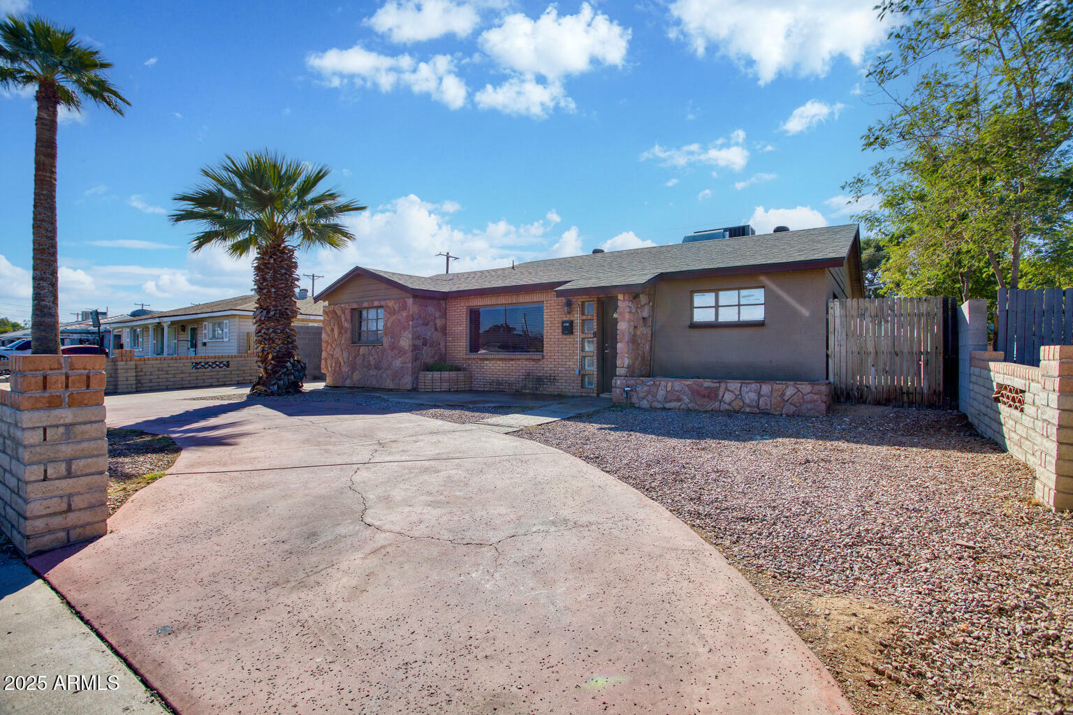 Property Photo:  2733 W Alice Avenue W  AZ 85051 