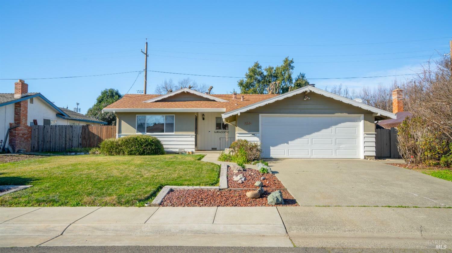 Property Photo:  290 S 7th Street  CA 95620 