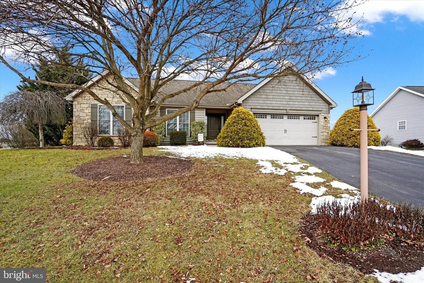 Property Photo: 1241 Shadowbrooke Drive PA 17315