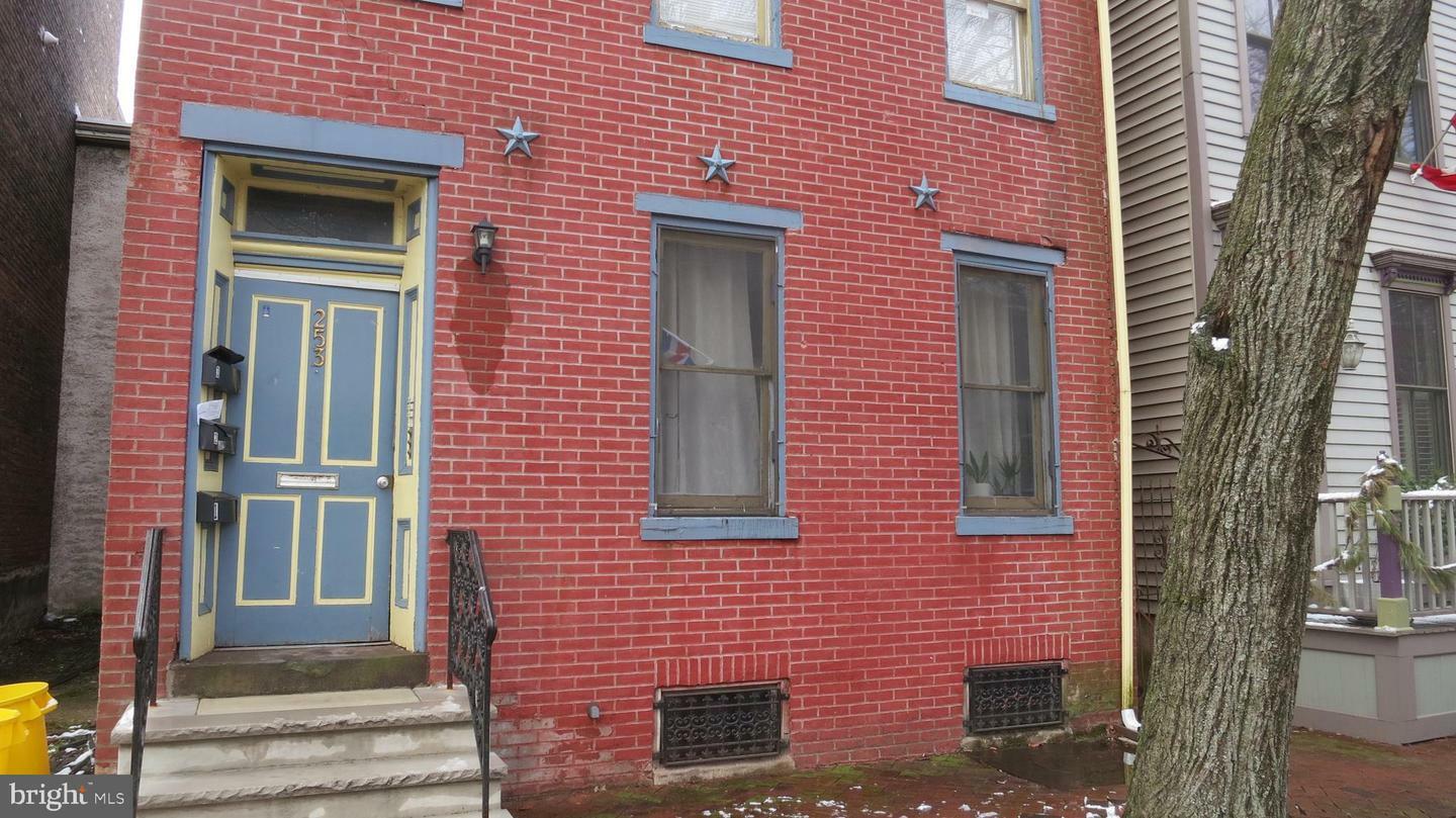 Property Photo:  253 Mercer Street  NJ 08611 