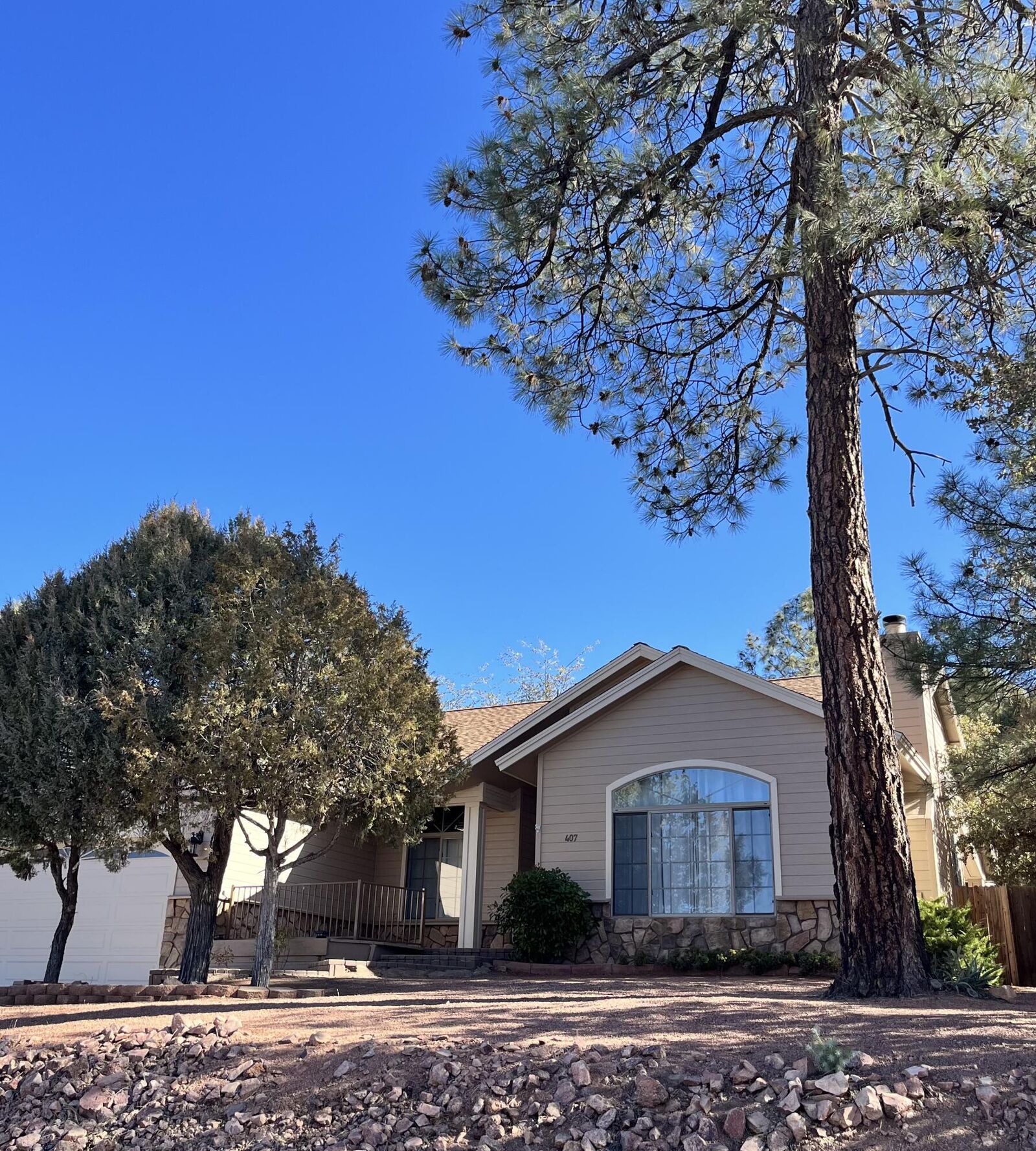 Property Photo: 407 N Laredo Lane AZ 85541