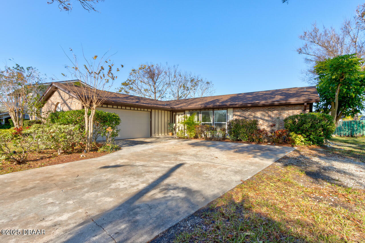 Property Photo:  4 Candle Court  FL 32119 