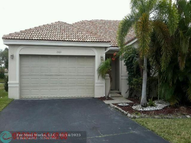 Property Photo:  1560 Orion Ln  FL 33327 