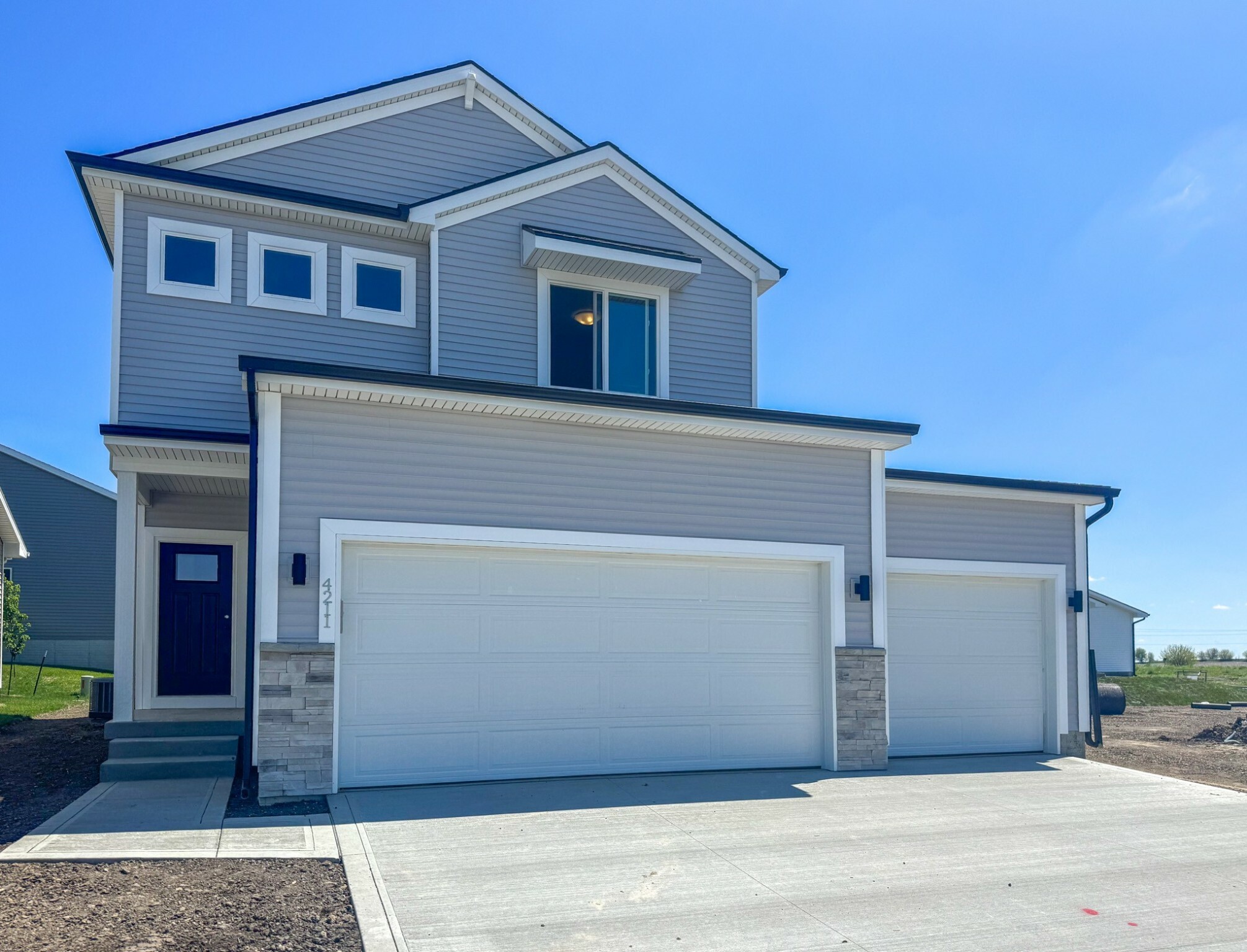Property Photo:  4211 5th Avenue SW  IA 50009 