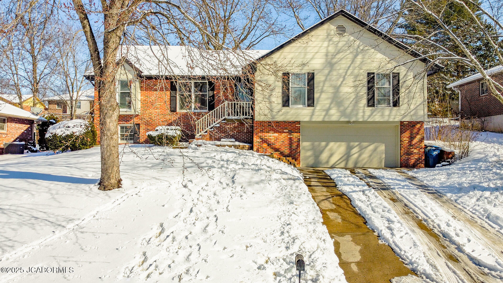 Property Photo:  931 Cari Ann Drive  MO 65109 