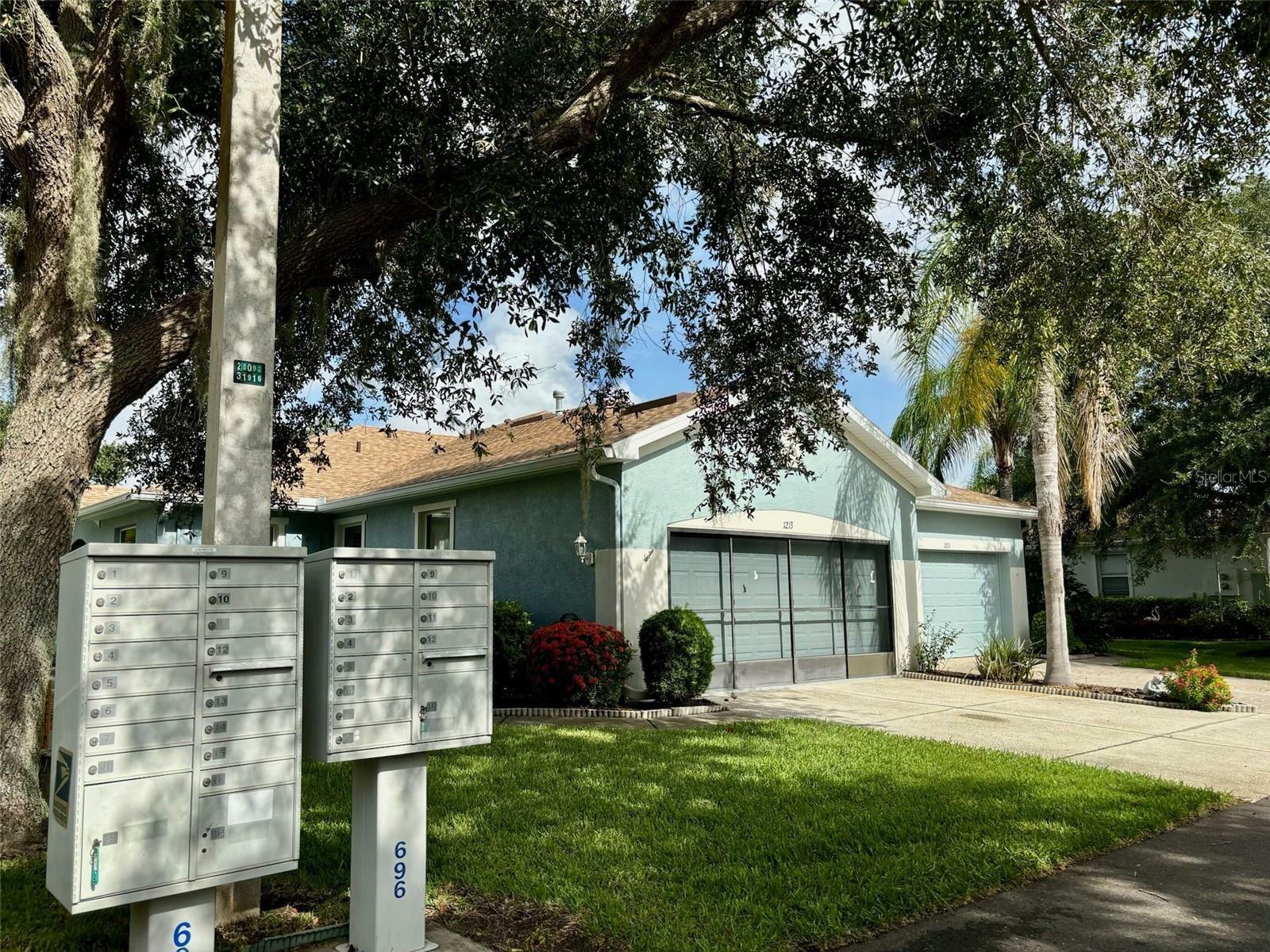 Property Photo:  1213 Huntington Greens Drive  FL 33573 