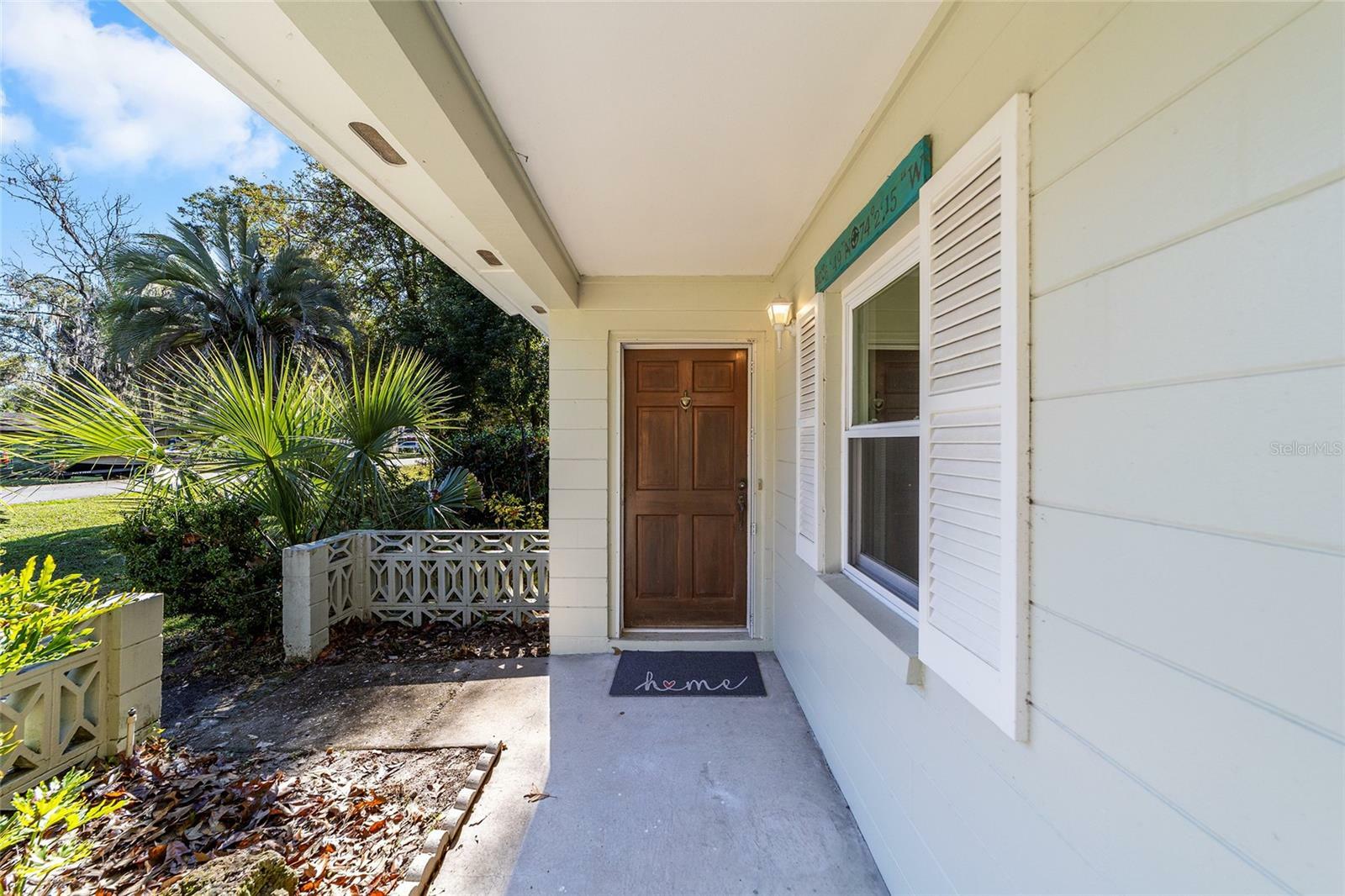 Property Photo:  2034 NW 36th Terrace  FL 32605 