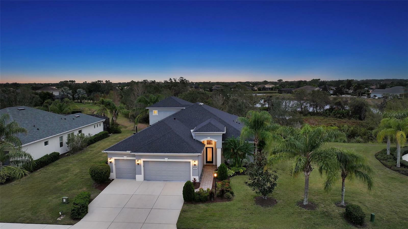 Property Photo:  4651 Claremont Park Drive  FL 34211 