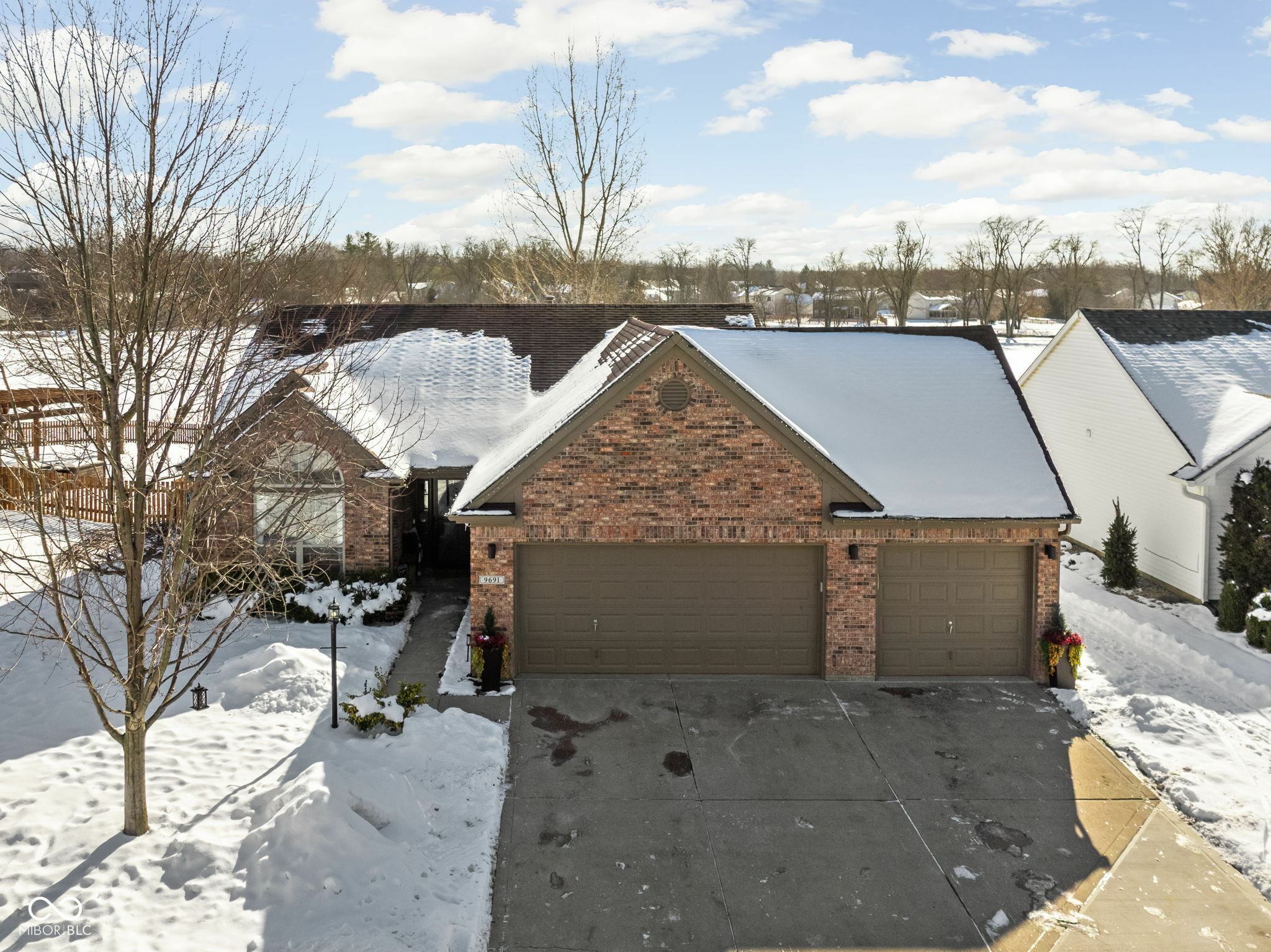 Property Photo:  9691 Overcrest Drive  IN 46037 