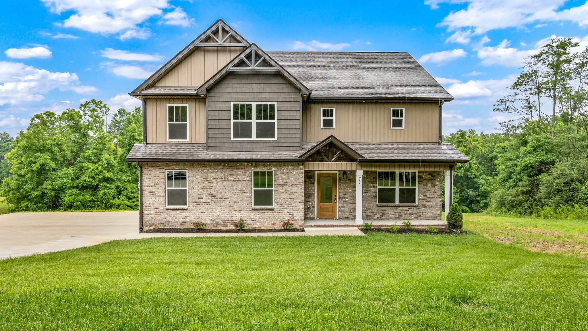 Property Photo: 965 Palmyra Rd TN 37040