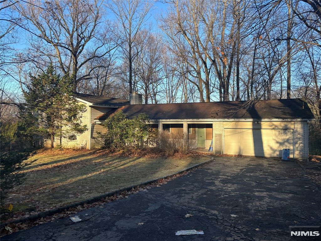 Property Photo:  187 Wilson Drive  NJ 07626 