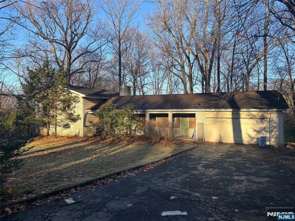 Property Photo:  187 Wilson Drive  NJ 07626 