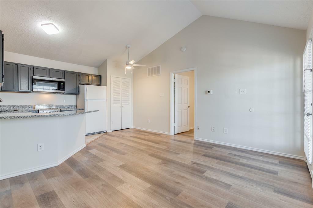 Property Photo: 6108 Abrams Road 424 TX 75231