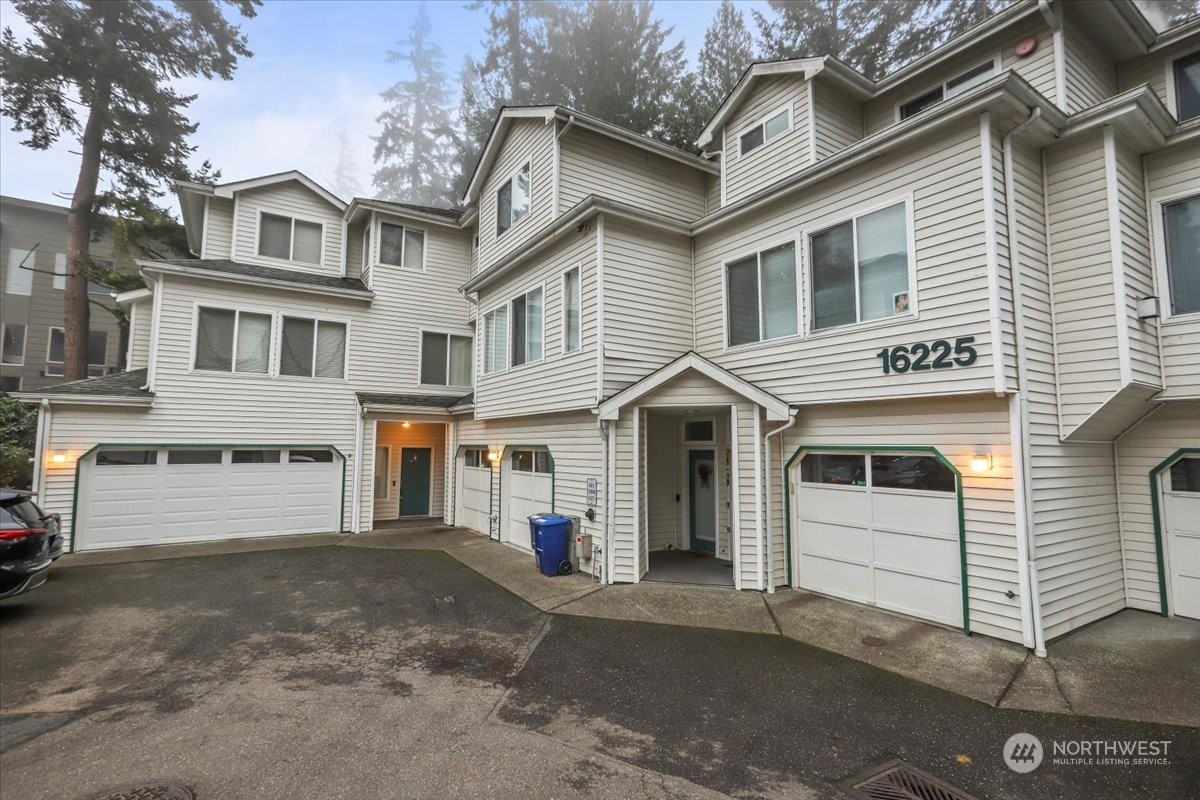 16225  Northup Way A101  Bellevue WA 98008 photo