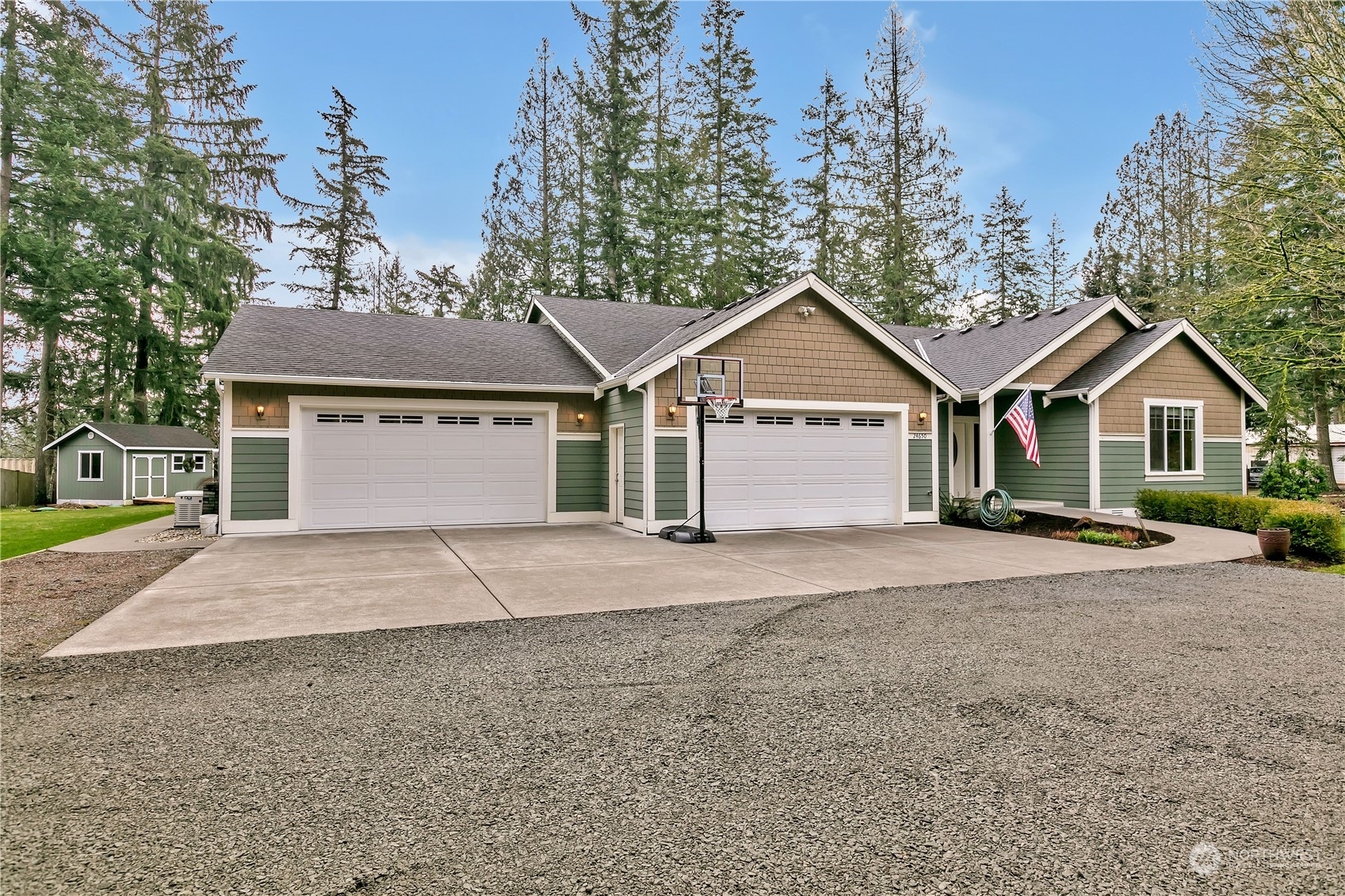 Property Photo:  24650  197th Avenue SE  WA 98038 