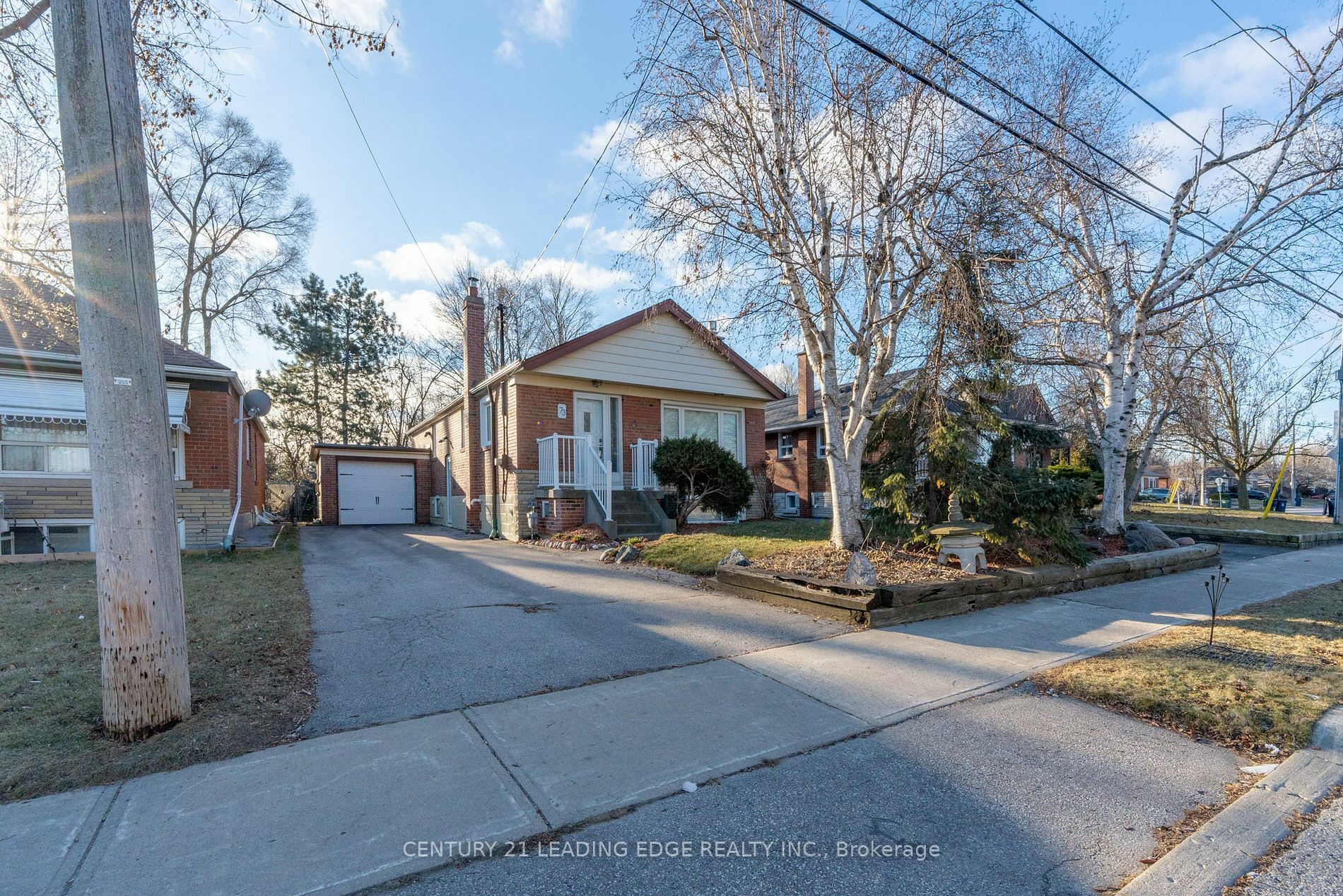 73 Foxridge Dr  Toronto ON M1K 2G4 photo