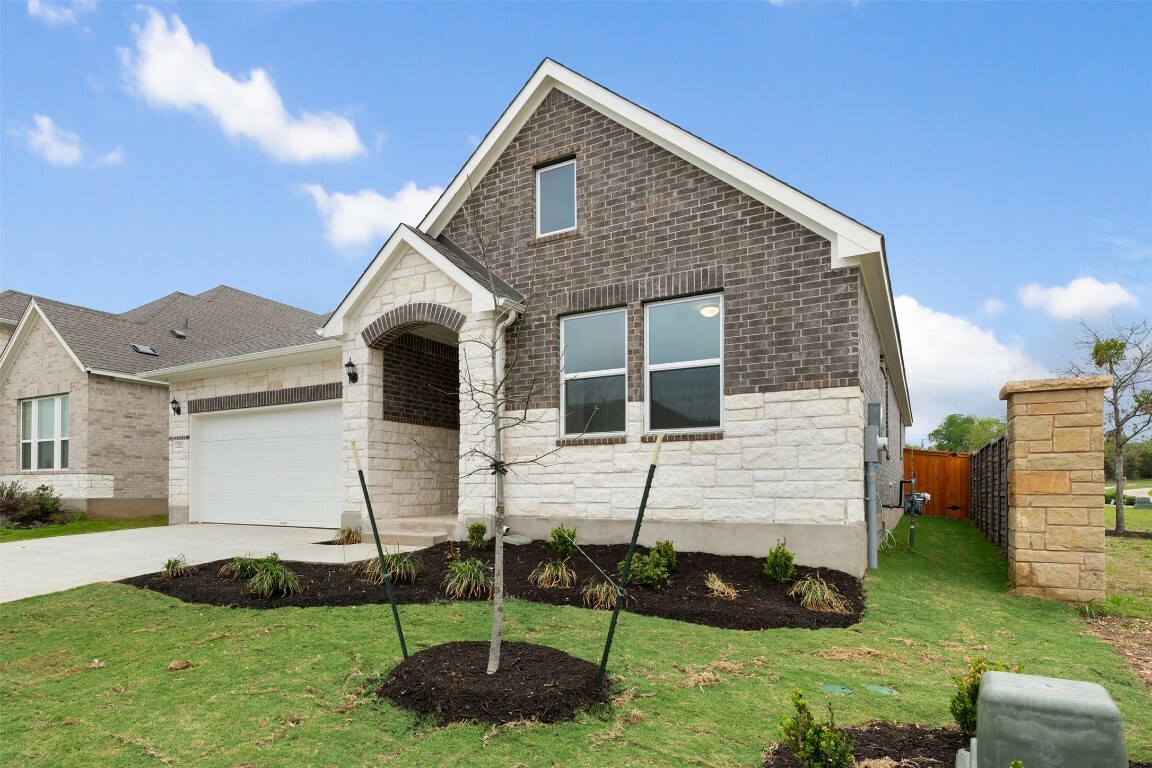 Property Photo: 2002 Little Snake Way TX 78633