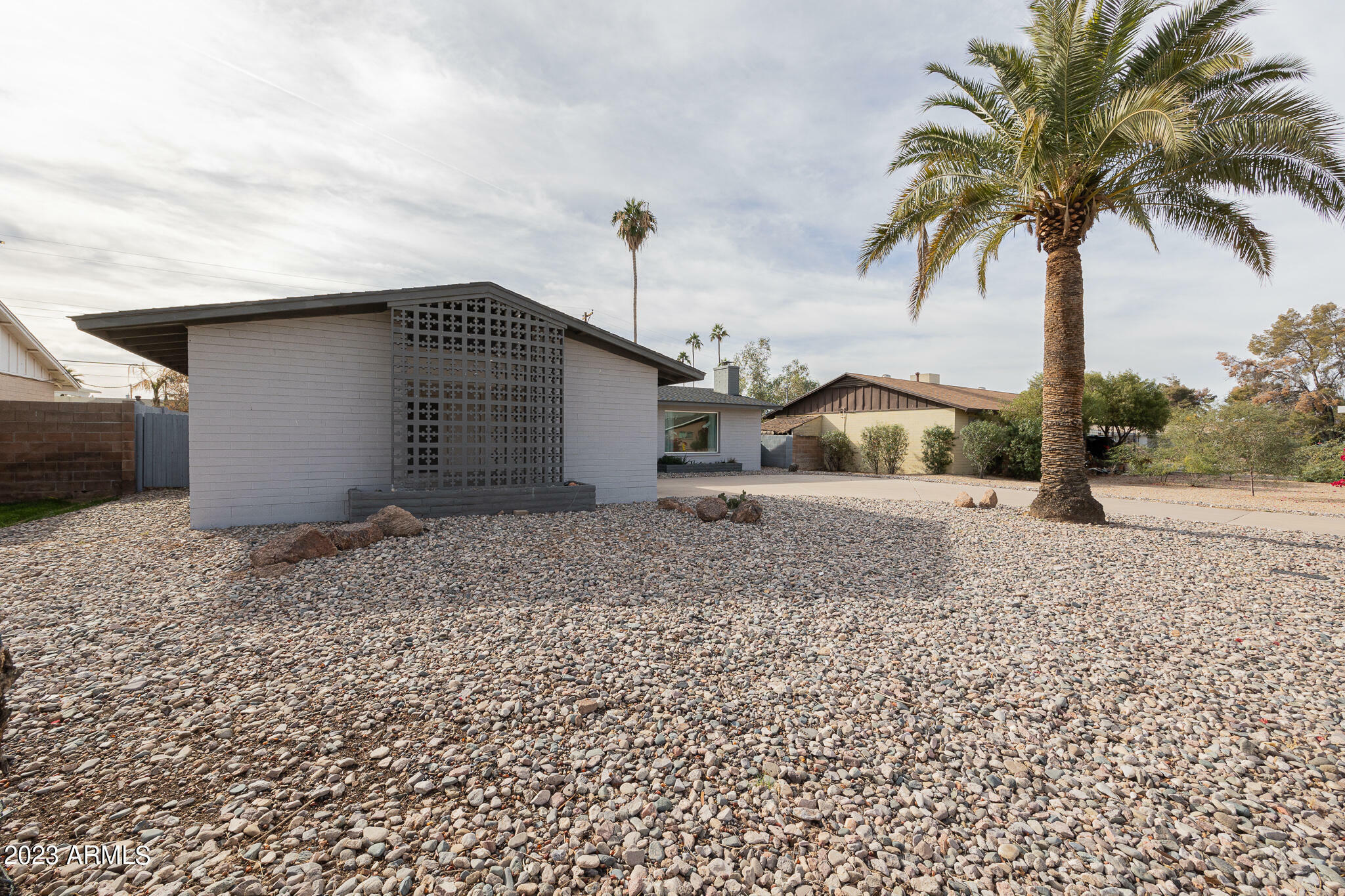 Property Photo:  111 E Pebble Beach Drive  AZ 85282 