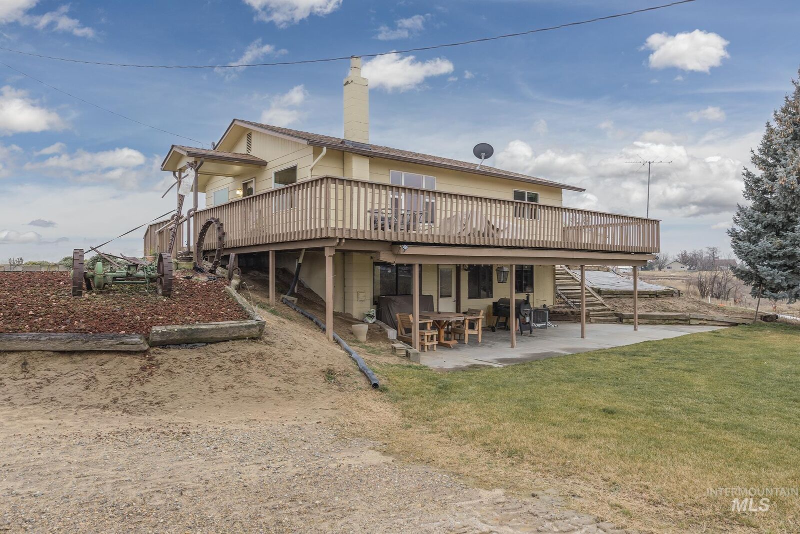 Property Photo:  5311 &Amp 5293 Hwy 72  ID 83655 