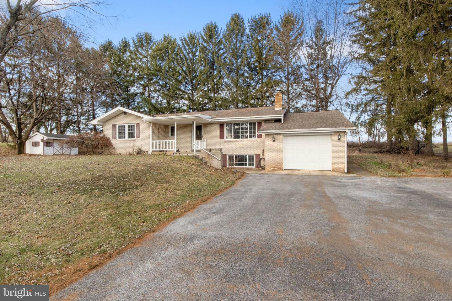 Property Photo:  52 Skyline Drive  PA 17050 